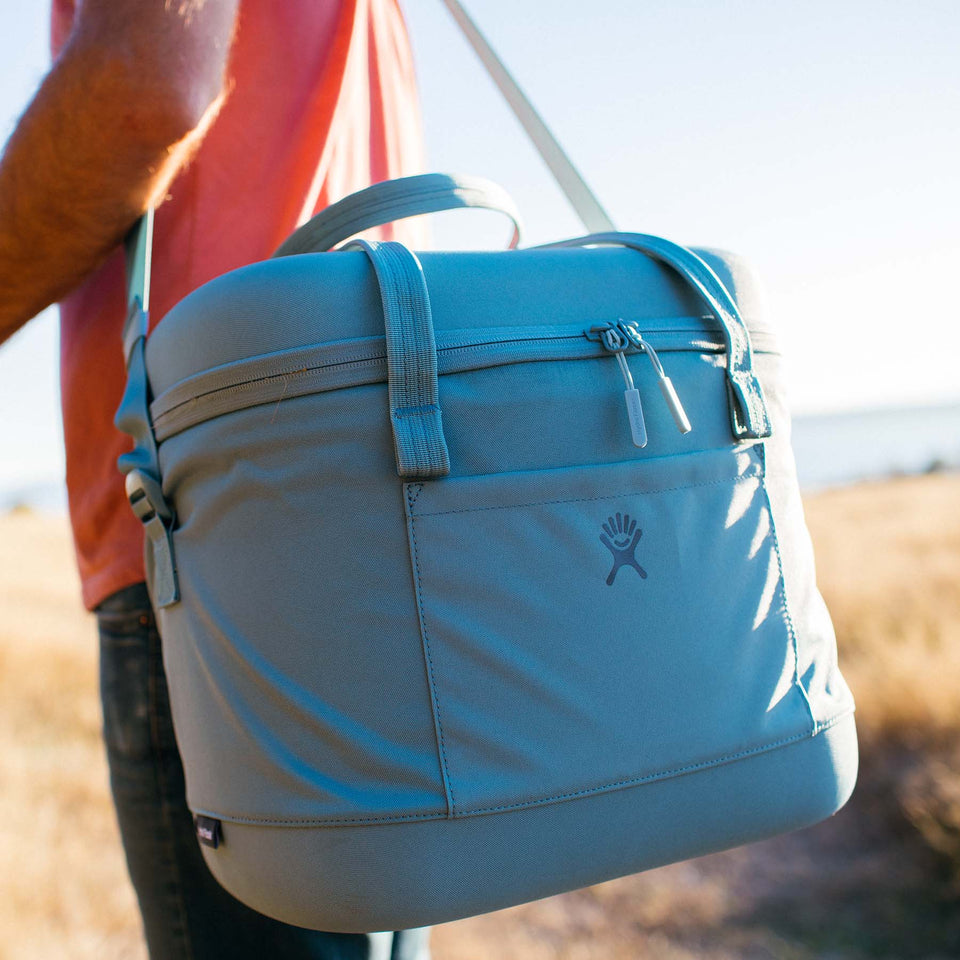 Hydro flask unbound series on sale 24l soft cooler tote