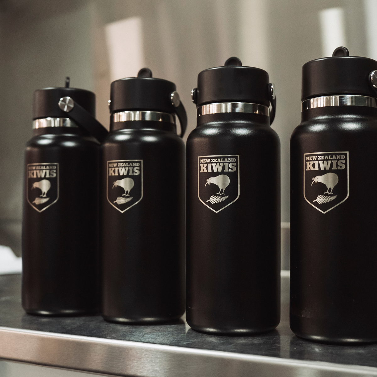 32oz (946mL) NZ Kiwis Rugby League x Hydro Flask Bottle